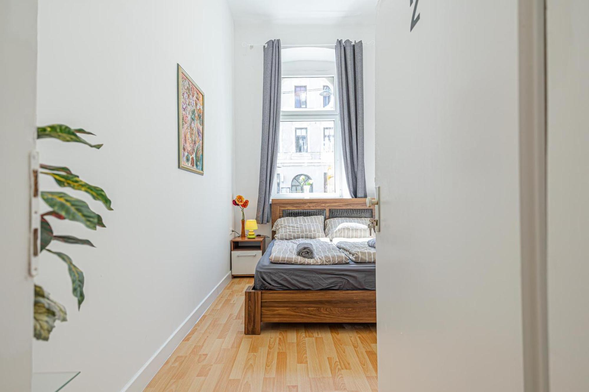 In A Shared Apartment, 6min To Lugner City * Vienne